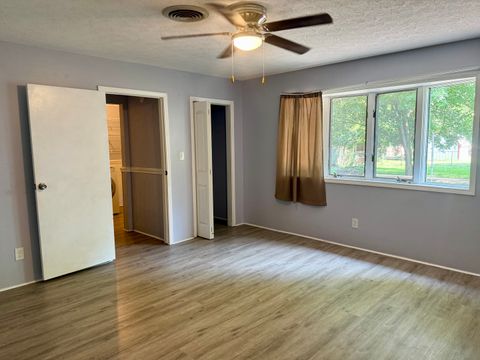 Tiny photo for 806 E Boulevard Street, Marion, IL 62959 (MLS # 12686862)