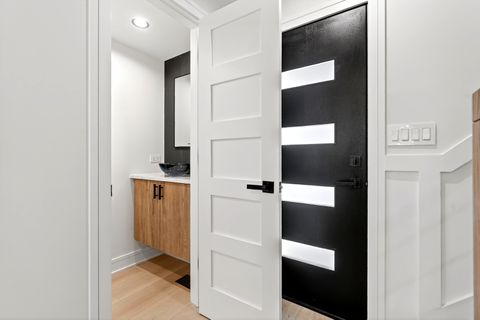 Tiny photo for 426 Argyll Lane, Schaumburg, IL 60194 (MLS # 12590696)