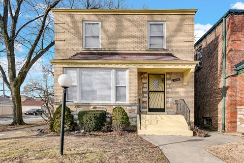 Photo of 10558 S Prairie Avenue, Chicago, IL 60628 (MLS # 12580974)