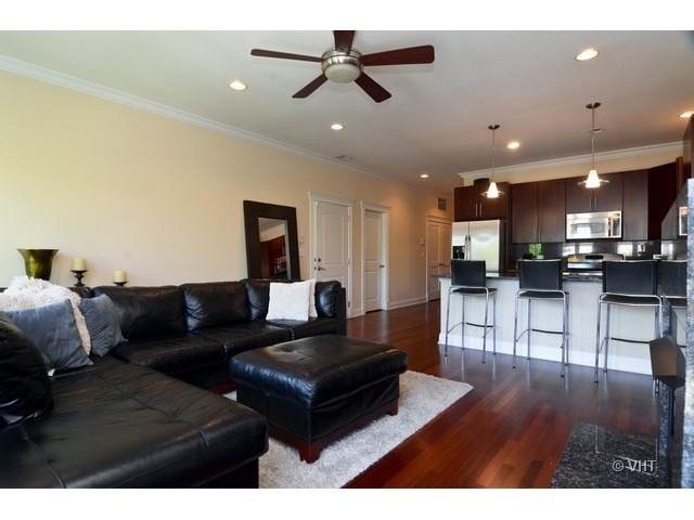 1302 N Wood Street 2E