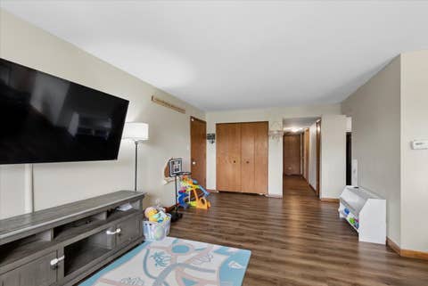 Tiny photo for 10704 Kilpatrick Avenue #3B, Oak Lawn, IL 60453 (MLS # 12719833)