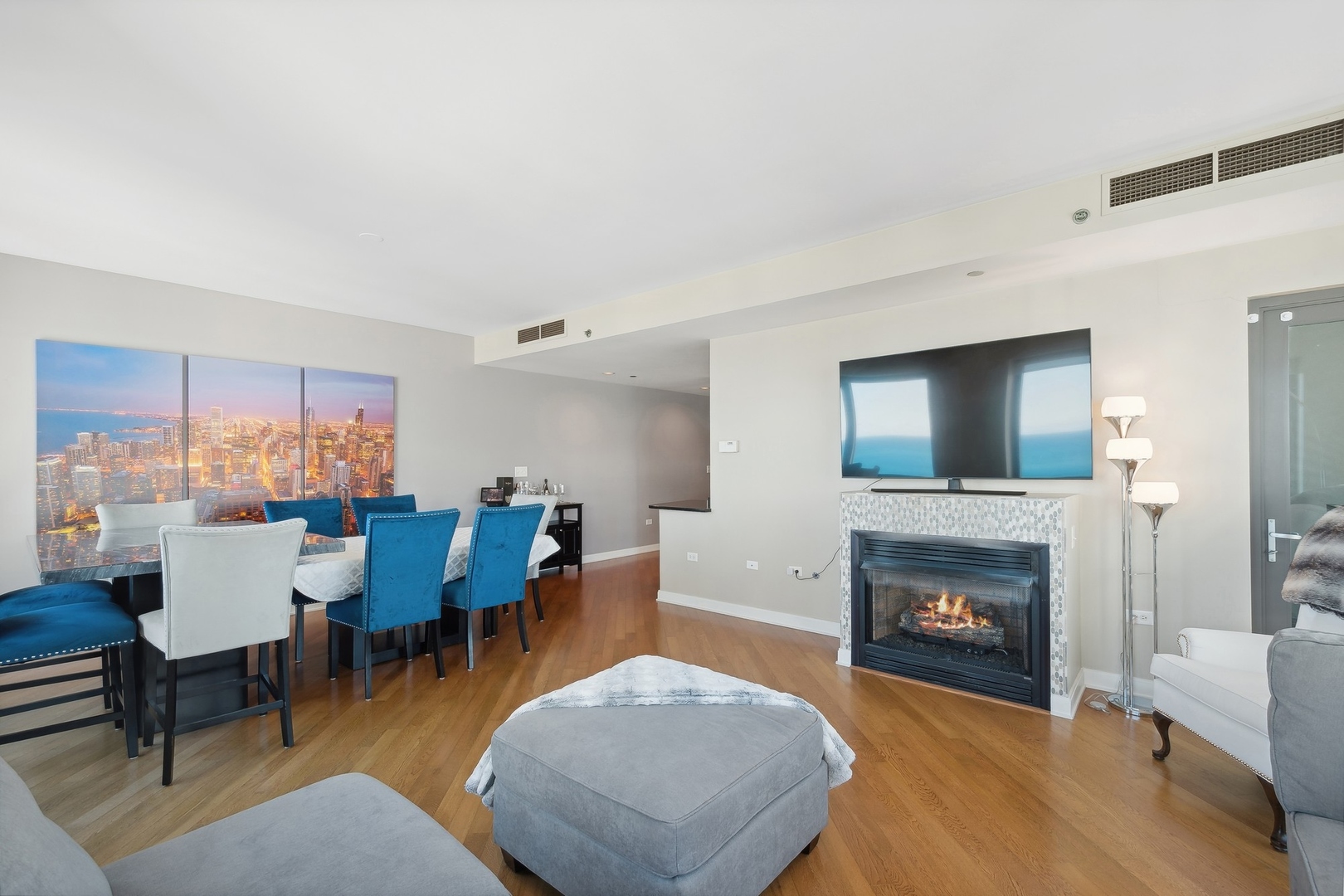 130 N Garland Court 3501