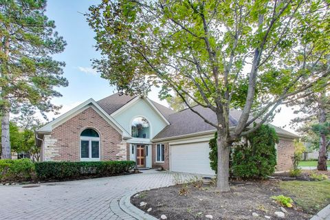 Photo of 336 Rivershire Court, Lincolnshire, IL 60069 (MLS # 12484796) Photo of 336 Rivershire Court, Lincolnshire, IL 60069 (MLS # 12484796)