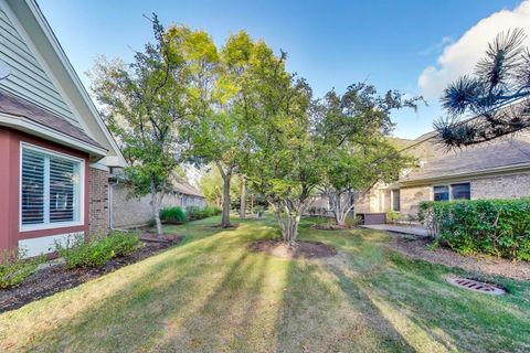 Tiny photo for 336 Rivershire Court, Lincolnshire, IL 60069 (MLS # 12484796)