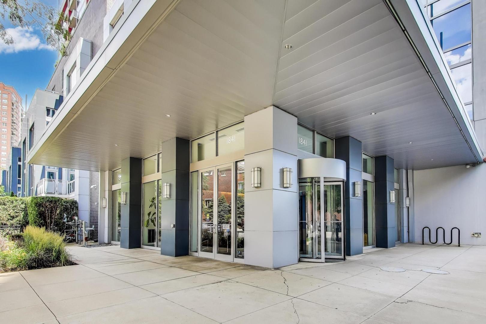 1841 S Calumet Avenue 1509