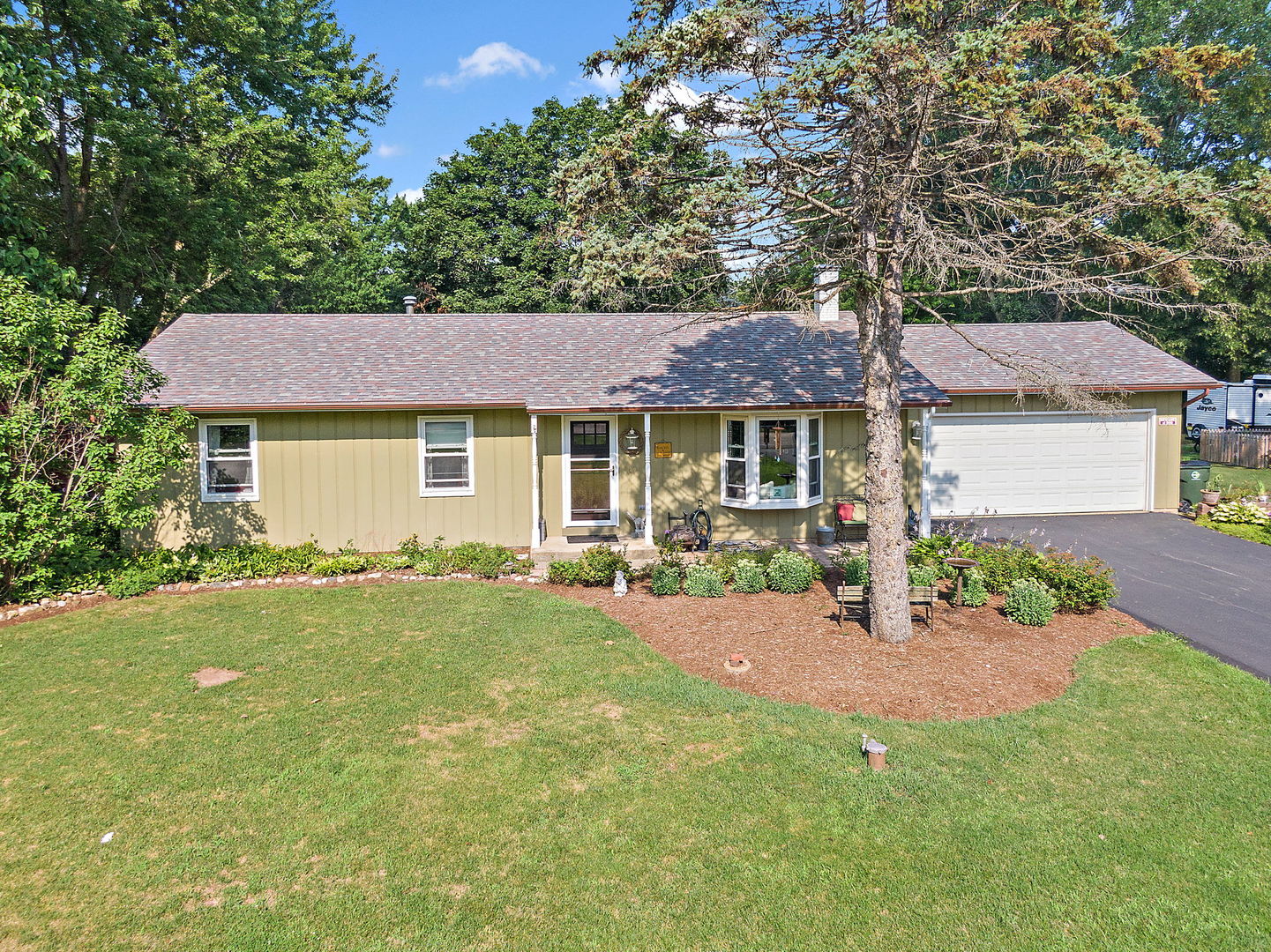 14N392 Coombs Road