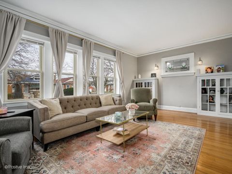 Tiny photo for 3742 Clinton Avenue, Berwyn, IL 60402 (MLS # 12560314)