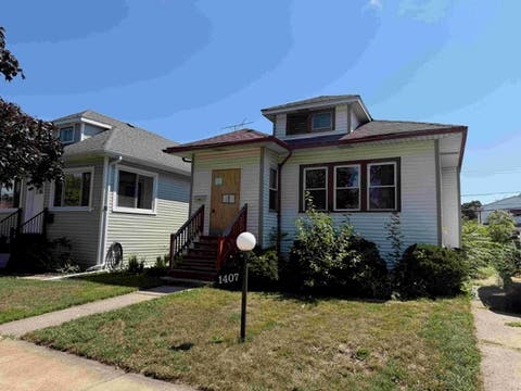 Photo of 1407 S 16th Avenue, Maywood, IL 60153 (MLS # 12724039)