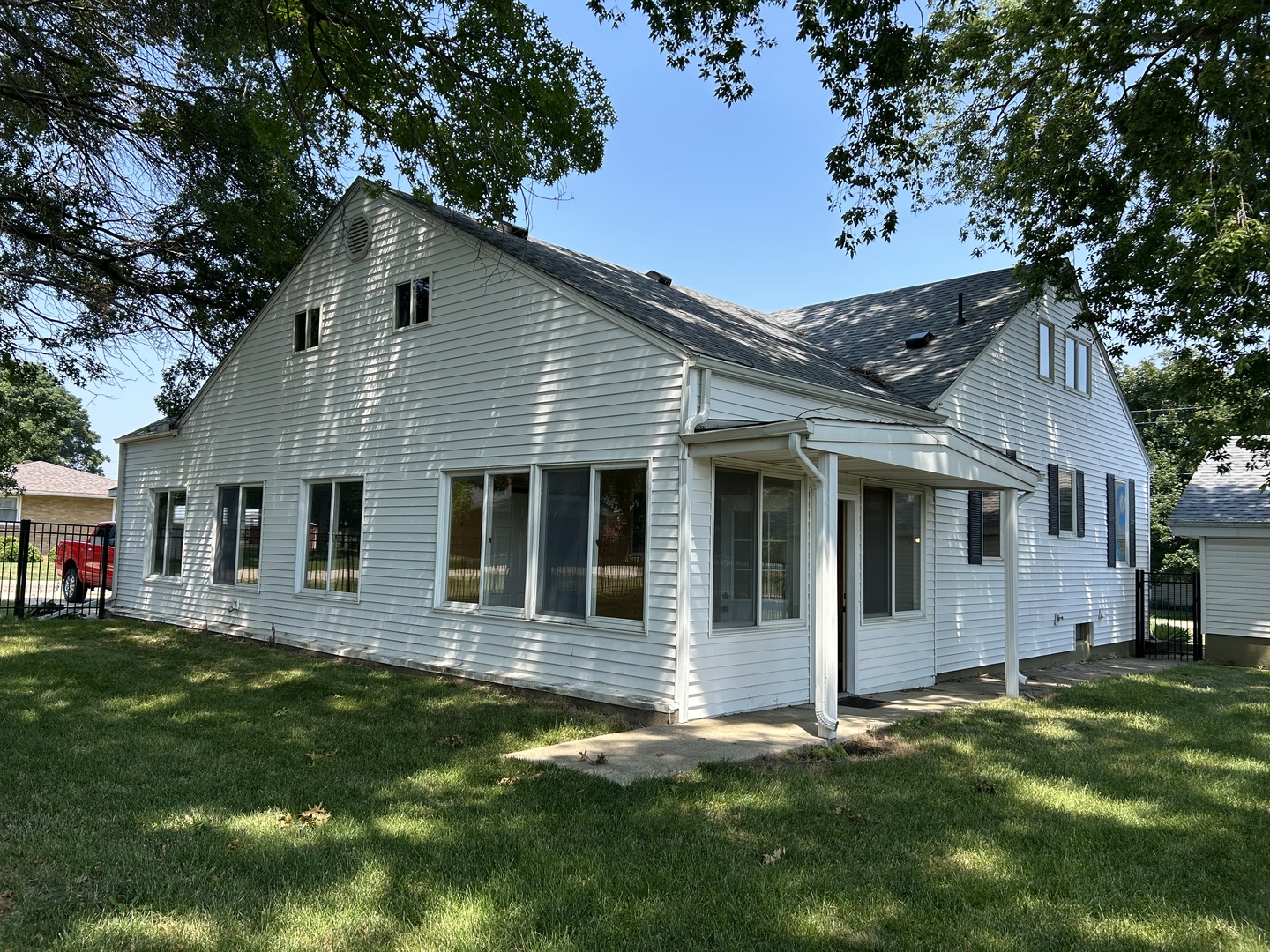 211 N. Taylor Street