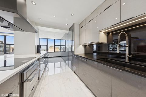 Tiny photo for 3150 N Lake Shore Drive #27F, Chicago, IL 60657 (MLS # 12329383)