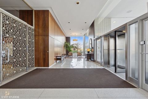 Tiny photo for 3150 N Lake Shore Drive #27F, Chicago, IL 60657 (MLS # 12329383)