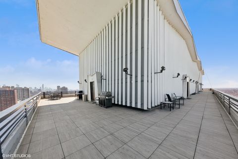 Tiny photo for 3150 N Lake Shore Drive #27F, Chicago, IL 60657 (MLS # 12329383)