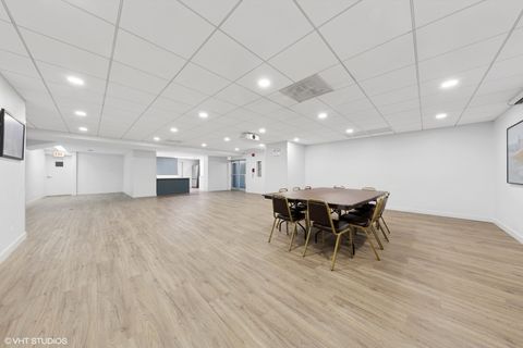 Tiny photo for 3150 N Lake Shore Drive #27F, Chicago, IL 60657 (MLS # 12329383)