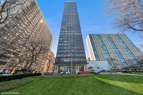 Photo of 3150 N Lake Shore Drive #27F, Chicago, IL 60657 (MLS # 12329383)