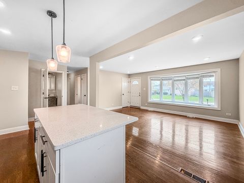 Tiny photo for 7241 Beloit Avenue, Bridgeview, IL 60455 (MLS # 12622299)