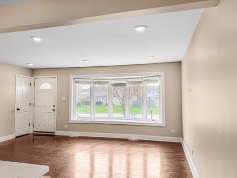 Tiny photo for 7241 Beloit Avenue, Bridgeview, IL 60455 (MLS # 12622299)