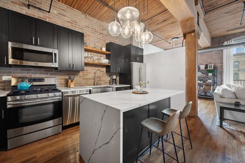 Tiny photo for 550 N Kingsbury Street #515, Chicago, IL 60654 (MLS # 12466171)