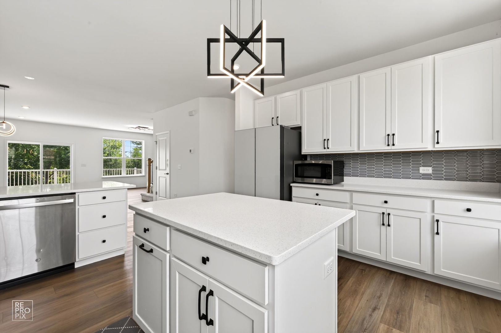 707 Neubauer Circle 603