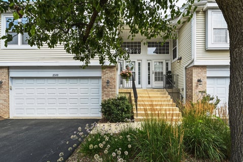 Photo of 2320 Chasewood Drive, Downers Grove, IL 60515 (MLS # 12710521)