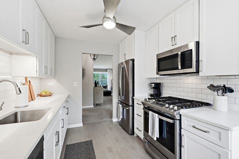 Tiny photo for 2320 Chasewood Drive, Downers Grove, IL 60515 (MLS # 12710521)