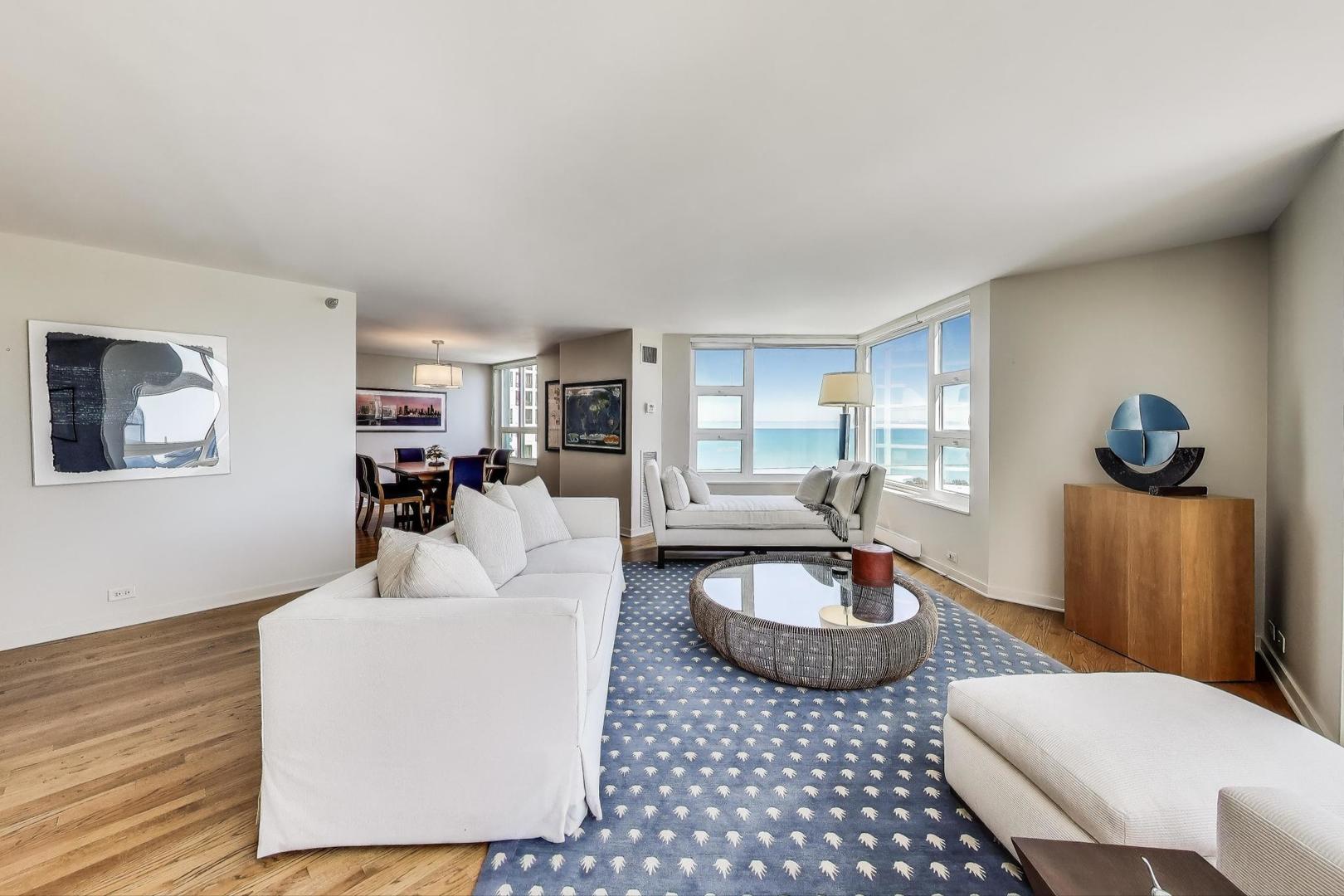 401 E Ontario Street 4506