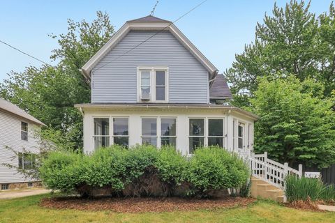 Photo of 415 N Taylor Street, Marengo, IL 60152 (MLS # 12665400)