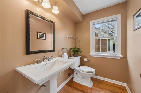 Tiny photo for 100 Williamsburg Road, Evanston, IL 60203 (MLS # 12536808)