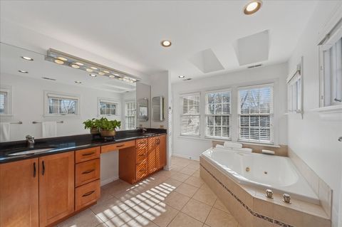 Tiny photo for 100 Williamsburg Road, Evanston, IL 60203 (MLS # 12536808)