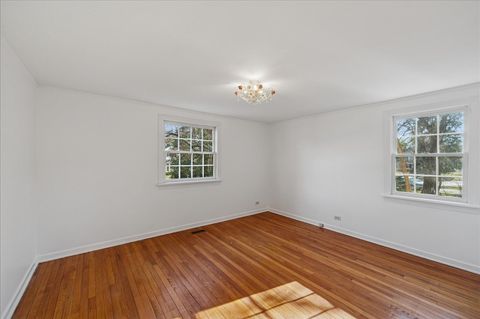 Tiny photo for 100 Williamsburg Road, Evanston, IL 60203 (MLS # 12536808)
