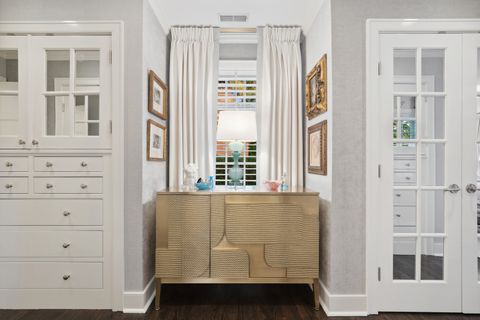 Tiny photo for 85 Sunset Place, Lake Forest, IL 60045 (MLS # 12574866)