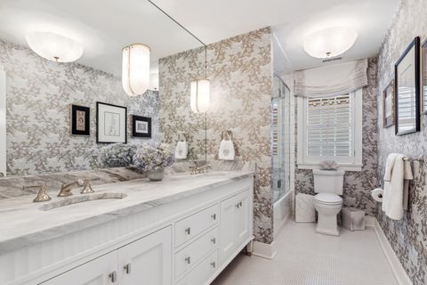 Tiny photo for 85 Sunset Place, Lake Forest, IL 60045 (MLS # 12574866)