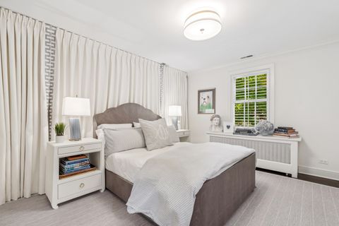 Tiny photo for 85 Sunset Place, Lake Forest, IL 60045 (MLS # 12574866)