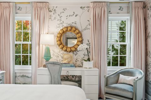 Tiny photo for 85 Sunset Place, Lake Forest, IL 60045 (MLS # 12574866)