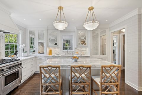 Tiny photo for 85 Sunset Place, Lake Forest, IL 60045 (MLS # 12574866)