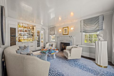 Tiny photo for 85 Sunset Place, Lake Forest, IL 60045 (MLS # 12574866)