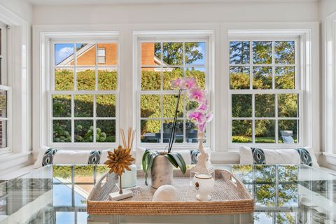 Tiny photo for 85 Sunset Place, Lake Forest, IL 60045 (MLS # 12574866)