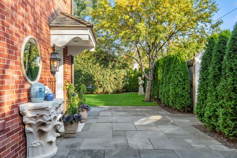 Tiny photo for 85 Sunset Place, Lake Forest, IL 60045 (MLS # 12574866)