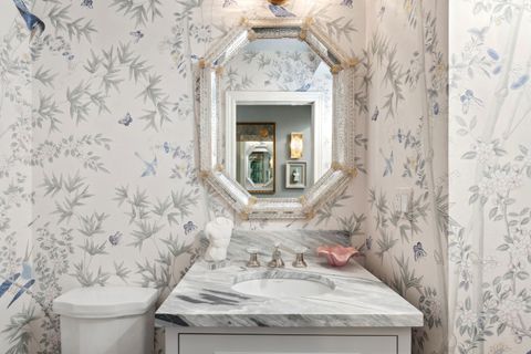 Tiny photo for 85 Sunset Place, Lake Forest, IL 60045 (MLS # 12574866)