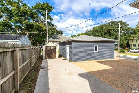 Tiny photo for 105 W PRICE Street, Eldridge, IA 52748 (MLS # QC4267231)