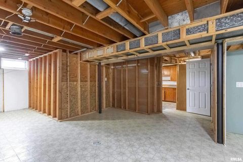 Tiny photo for 105 W PRICE Street, Eldridge, IA 52748 (MLS # QC4267231)