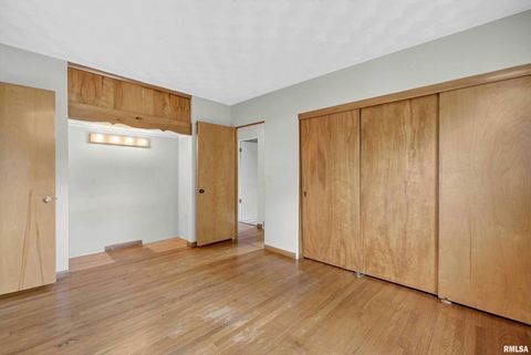 Tiny photo for 105 W PRICE Street, Eldridge, IA 52748 (MLS # QC4267231)