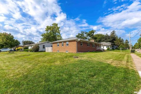 Tiny photo for 105 W PRICE Street, Eldridge, IA 52748 (MLS # QC4267231)