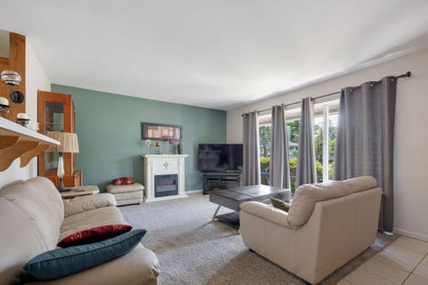 Tiny photo for 560 W Berkley Lane, Hoffman Estates, IL 60169 (MLS # 12737706)