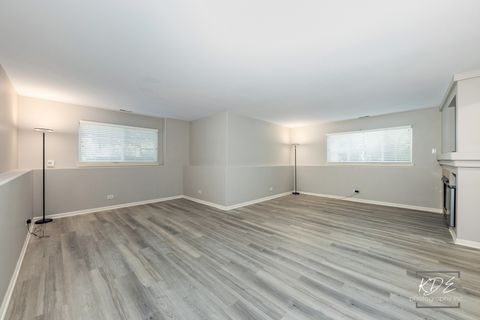 Tiny photo for 2440 Daybreak Court, Elgin, IL 60123 (MLS # 12497902)