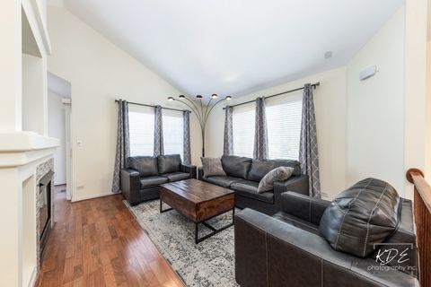 Tiny photo for 2440 Daybreak Court, Elgin, IL 60123 (MLS # 12497902)