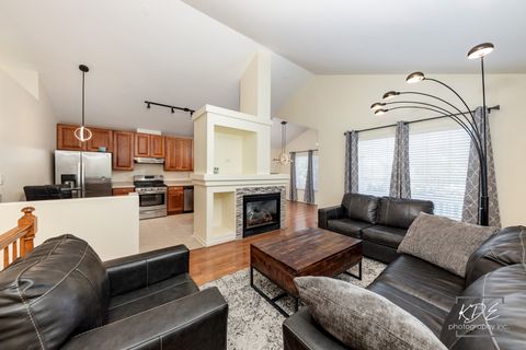 Tiny photo for 2440 Daybreak Court, Elgin, IL 60123 (MLS # 12497902)