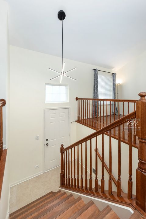 Tiny photo for 2440 Daybreak Court, Elgin, IL 60123 (MLS # 12497902)