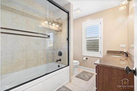 Tiny photo for 385 Andover Drive, Oswego, IL 60543 (MLS # 12663342)