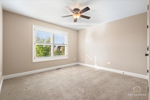 Tiny photo for 385 Andover Drive, Oswego, IL 60543 (MLS # 12663342)