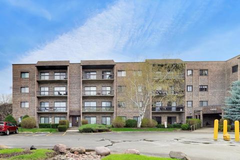 1400 N Elmhurst Road 319 Mount Prospect IL 60056